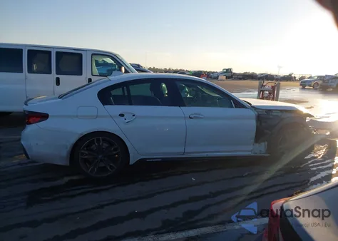 2018 BMW M550I xDrive z USA, uszkodzony, nr VIN WBAJB9C52JB286933